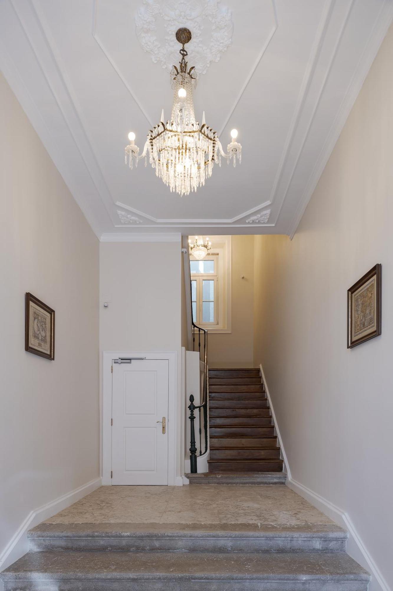 Santa Maria Rooms And Apartments Setubal Exterior photo